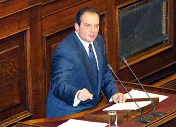 «Εκλογές τώρα» ζήτησε και πάλι ο Κώστας Καραμανλής από το βήμα της Βουλής