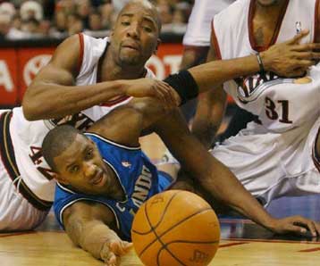 Νίκη των Σίξερς με 95-73 κατά των Ορλάντο Μάτζικ χωρίς τον Αϊβερσον