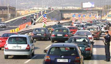 Μέτρα της Τροχαίας για την διευκόλυνση των εκδρομέων εν όψει των Χριστουγέννων