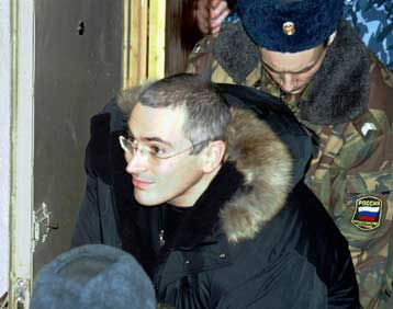 Παρατείνεται για τρεις μήνες η προσωρινή κράτηση του Μιχαήλ Χοντορκόφσκι