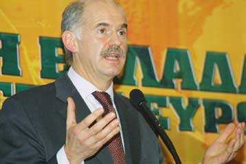 Μπροστάρης ο Κώστας Σημίτης για τη νίκη στις εκλογές, δηλώνει ο Γ.Παπανδρέου