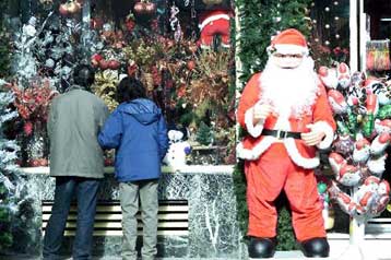 Αύξηση 7,9% των λιανικών πωλήσεων στο επτάμηνο