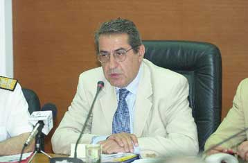 Αμεσο καθορισμό τιμών και δρομολογίων της ακτοπλοΐας εν όψει 2004 ζητά ο ΗΑΤΤΑ