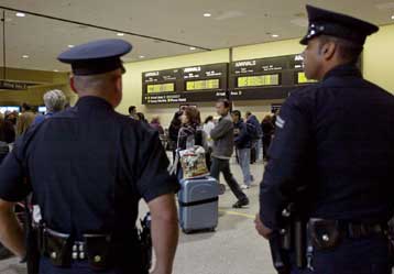 Δεν απέδωσαν καρπούς οι ανακρίσεις υπόπτων για τρομοκρατία επιβατών της Air France