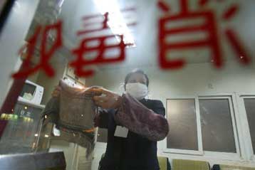 Η Κίνα επιβεβαιώνει το πρώτο ύποπτο κρούσμα SARS από τον περασμένο Ιούλιο