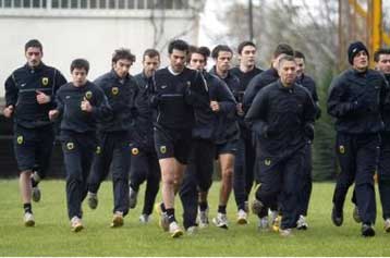 Προπόνηση με πολλά παράπονα για τους παίκτες της ΑΕΚ