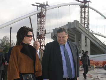 Εμπλοκή στις πληρωμές για τις Ολυμπιακές προσαρμογές