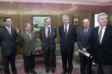 Με αιχμές προς την πολιτική ηγεσία του Πενταγώνου παραιτήθηκε ο πρόεδρος του ΙΑΑ