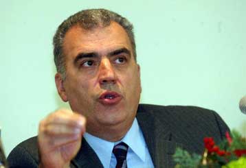 Σε διορθωτική ρύθμιση για το εφάπαξ των δημοσίων υπαλλήλων προχωρά η κυβέρνηση