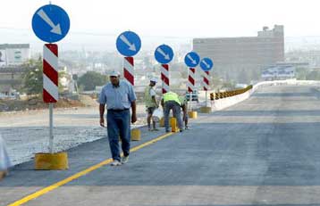 Υψηλές προσδοκίες για το 2004 γεννά ο νέος αναπτυξιακός νόμος