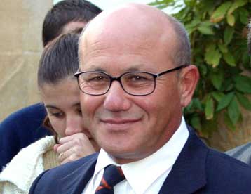 Σε «κυβέρνηση» συνασπισμού τριών κομμάτων προσανατολίζεται ο Μεχμέτ Αλί Ταλάτ