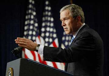 Αρση των κυρώσεων κατά του Ιράν αποφάσισαν οι ΗΠΑ μετά τον καταστροφικό σεισμό