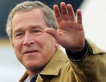 Δεν αλλάζει η πολιτική των ΗΠΑ για το Ιράν μετά το σεισμό, προειδοποιεί ο Μπους