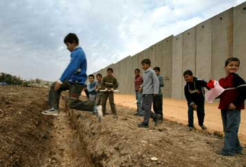 Ισχυρή έκρηξη σημειώθηκε το βράδυ της Παρασκευής στην πόλη Ναμπλούς