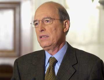 Με διάγγελμα ανανέωσης της πολιτικής ζωής θα κινήσει τη διαδοχή ο Κ.Σημίτης