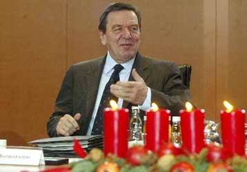 ΕΕ δύο ταχυτήτων «βλέπει» ο Σρέντερ εάν αποτύχουν οι διαπραγματεύσεις για το Σύνταγμα