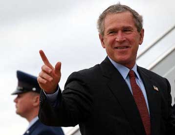 Προηγείται των Δημοκρατικών στην πρόθεση ψήφου ο Τζορτζ Μπους