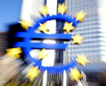 Το επίπεδο του 1,27 δολαρίου άγγιξε η ισοτιμία του ευρώ