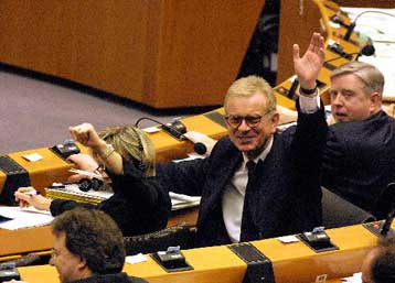 Έκρηξη παγιδευμένης επιστολής στο Ευρωπαϊκό Κοινοβούλιο χωρίς θύματα