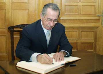 Και ο Τάσσος Παπαδόπουλος παραλήπτης επιστολής Μπους για το Κυπριακό