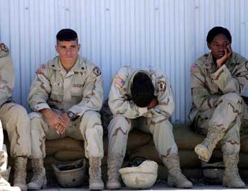 Οι ΗΠΑ παρατείνουν τη θητεία χιλιάδων στρατιωτών σε Ιράκ, Κουβέιτ και  Αφγανιστάν