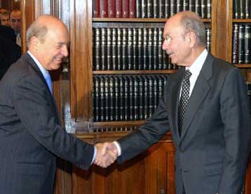 Για το χρονοδιάγραμμα των πολιτικών εξελίξεων ενημερώθηκε ο Κ.Στεφανόπουλος