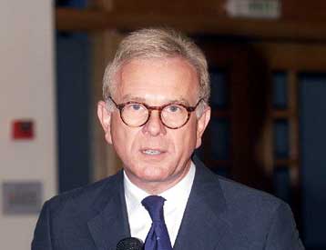 Δεν ψηφίζει Σημίτη για πρόεδρο της Κομισιόν το Ευρωπαϊκό Λαϊκό Κόμμα