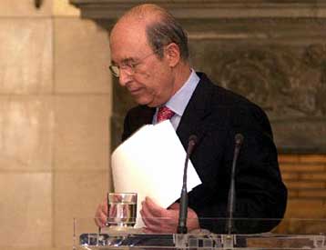 Η Κεντρική Επιτροπή του ΠΑΣΟΚ αποφασίζει για τη διαδικασία της διαδοχής