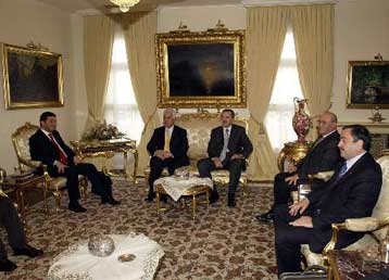 Υπέρ της επανέναρξης των συνομιλιών για το Κυπριακό τάσσεται η Αγκυρα