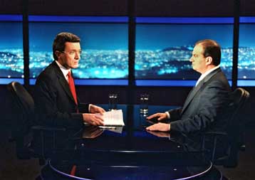 Ο τόπος χρειάζεται επειγόντως αλλαγή πολιτικής, επανέλαβε ο Κ.Καραμανλής