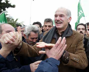 Η λαϊκή ανταπόκριση ξεπερνά τις προσδοκίες μου, δήλωσε ο Γιώργος Παπανδρέου