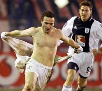 Ο ΠΑΟΚ μετά 14 χρόνια άλωσε την έδρα του Ολυμπιακού, πλησίασε στον ένα βαθμό ο ΠΑΟ