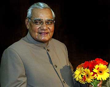 Τη διενέργεια πρόωρων εκλογών αποφάσισε το κυβερνών κόμμα της Ινδίας