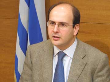 Σε επίπεδο ευρωβουλευτών η κόντρα ΠΑΣΟΚ – ΝΔ για τα μη κρατικά πανεπιστήμια