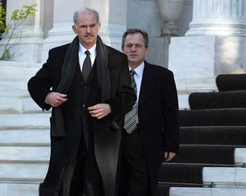 Νέα συνάντηση Σημίτη-Παπανδρέου-Χρυσοχοΐδη για το πρόγραμμα του ΠΑΣΟΚ