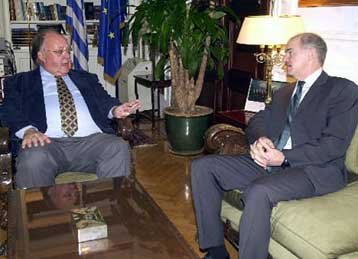 Αριστη η συνεργασία μας με τον Γιώργο Παπανδρέου, διαβεβαιώνει ο Θεόδωρος Πάγκαλος