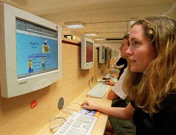 Σχεδόν τα δύο τρίτα των email είναι πλέον spam, δείχνει νέα έρευνα