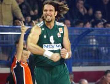 Στην Αθήνα επέστρεψε ο Αλβέρτης, δεν θα αγωνιστεί κόντρα στην Σκίπερ