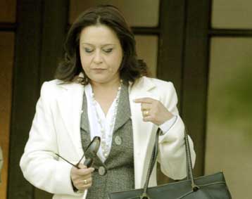 Παραμένουν σε εκκρεμότητα οι λίστες των υποψήφιων βουλευτών του ΠΑΣΟΚ