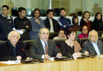 «Όχι» σε νεοφιλελευθερισμό και δικομματισμό, λέει ο ΣΥΝ με την εκλογική Διακήρυξή του