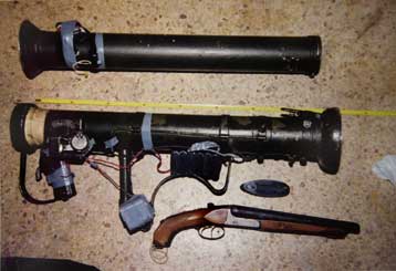 Όπλα και εκρηκτικά σε σπίτι ομογενών στο Μενίδι ανακάλυψε και κατέσχεσε η αστυνομία