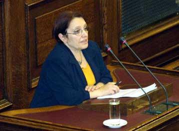 Αποκλείει το ενδεχόμενο προεκλογικής συνεργασίας με τον ΣΥΝ η Αλέκα Παπαρήγα