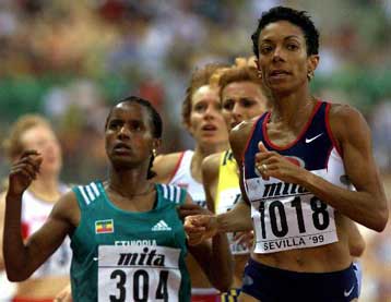 Και η Ρετζίνα Γιάκομπς, παγκόσμια πρωταθλήτρια 1.500μ., θύμα της THG