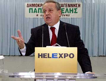 Τα θέματα των ταυτοτήτων και του ονόματος της ΠΓΔΜ επανέφερε ο Στέλιος Παπαθεμελής