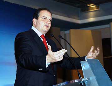 Σκληρή κριτική περί «εραστών της εξουσίας» άσκησε από την Τρίπολη ο Κ.Καραμανλής