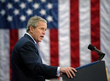 Ήττα του Τζορτζ Μπους στις προεδρικές εκλογές του 2004 δείχνει νέα δημοσκόπηση
