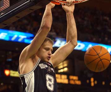 Τέλος στις κακές εμφανίσεις για τους πρωταθλητές Σπερς και νίκη 109-92 επί των Σέλτικς