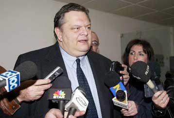 Ανακριβή χαρακτηρίζει τα επιχειρήματα του ΜακΓκρέγκορ ο υπουργός Πολιτισμού