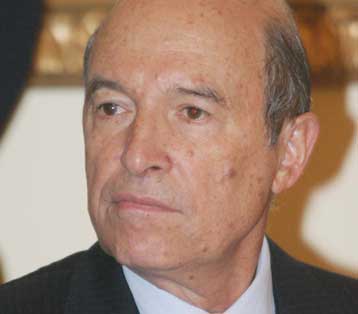 «Όσα χτίσαμε αποδίδουν», υπογράμμισε ο Κ.Σημίτης στο εμποροβιομηχανικό επιμελητήριο