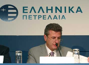 Παραιτήθηκε ο διευθύνων σύμβουλος των ΕΛΠΕ Αθανάσιος Καραχάλιος